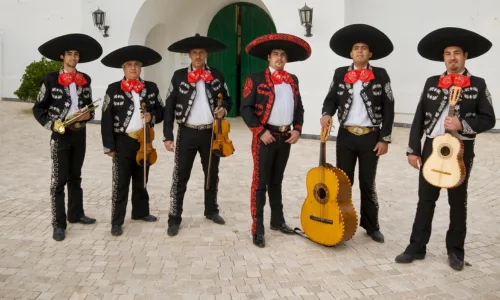 contratar-mariachis-en-barcelona contratar-mariachis-en-barcelona