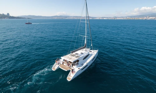 barceloa-catamaran-hire barceloa-catamaran-hire